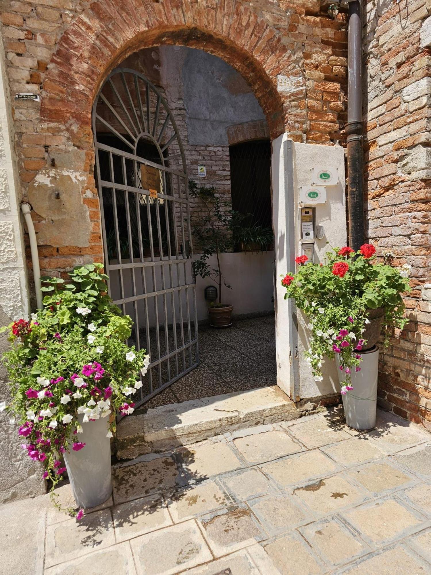Antica Raffineria Hotel Venice Exterior photo